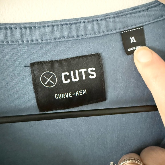 Cuts Curve Hem Short Sleeve Henley in Blue Size XL - Picture 3 of 5